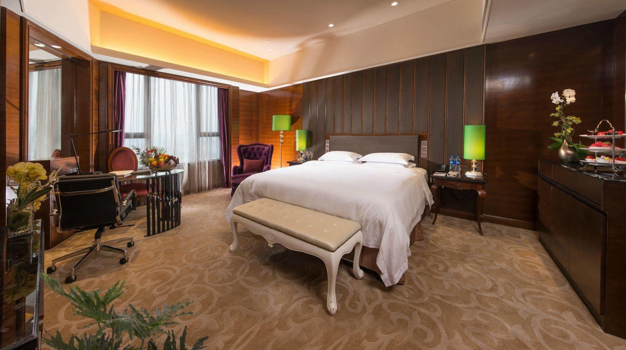 Malachite Hotel Dongguan Dongguan  Exterior photo